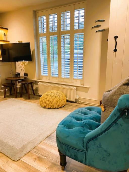 Beautiful Immaculate Aldeburgh Cottage, Sunny Outdoor Space, Free Parking - Easy Walk To Beach & Town Exterior photo